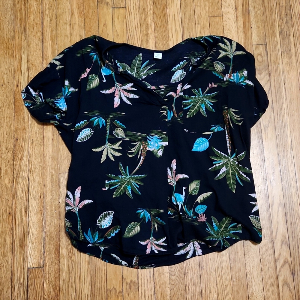 Hawaiian Blouse Old Navy size MEDIUM